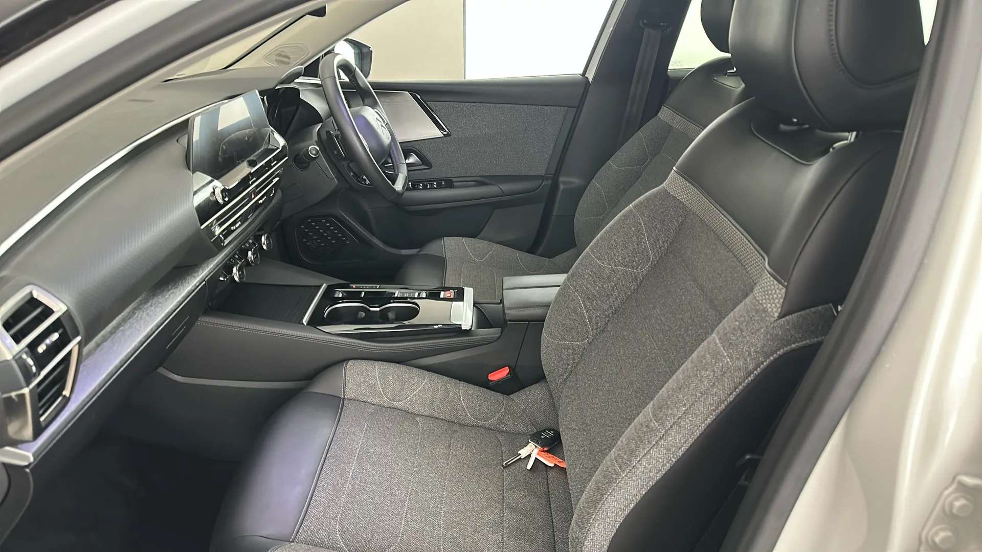 2023 CITROEN C5 X 2023 CITROEN C5 X