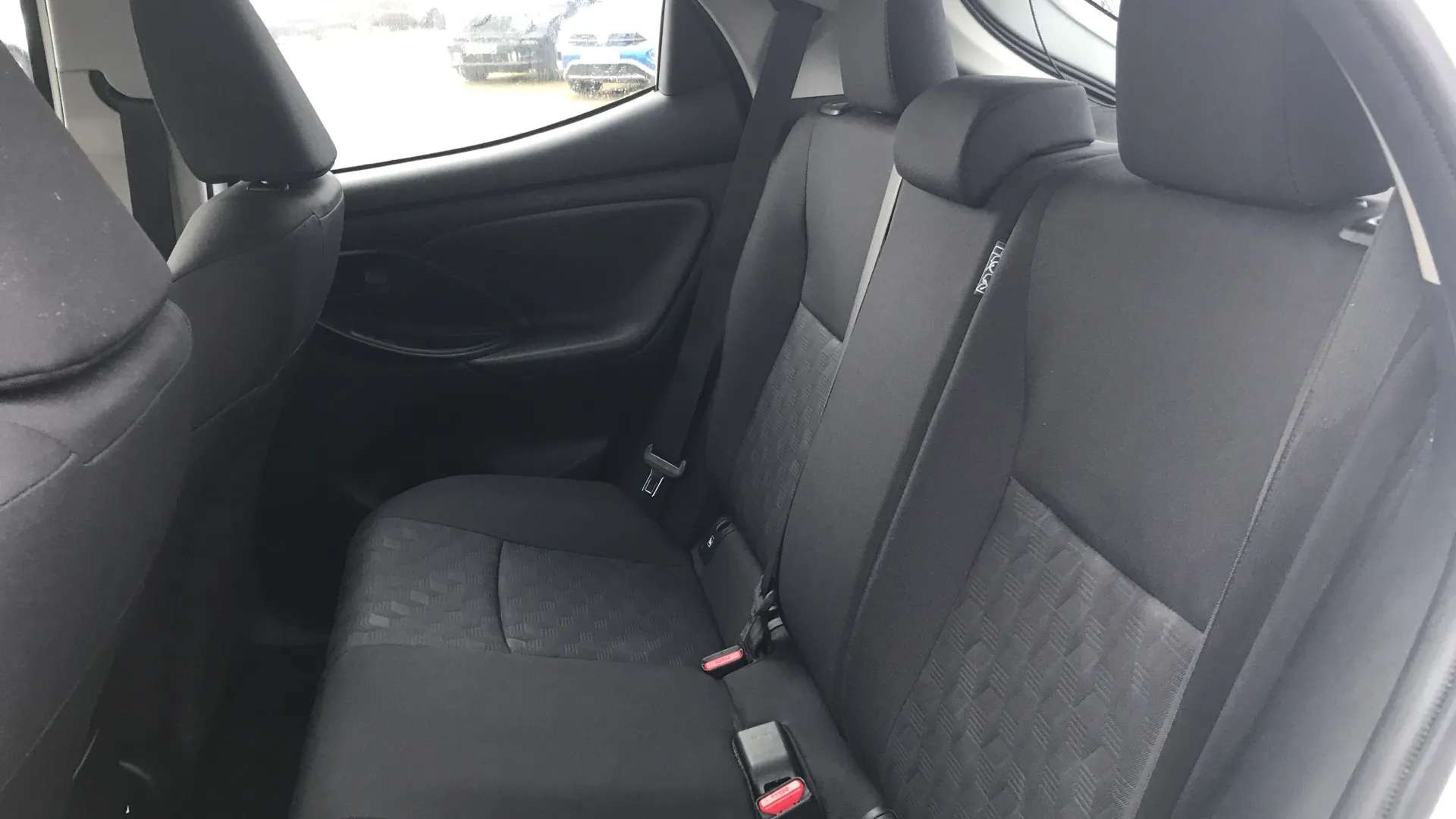 2024 MAZDA 2 HYBRID 2024 MAZDA 2 HYBRID