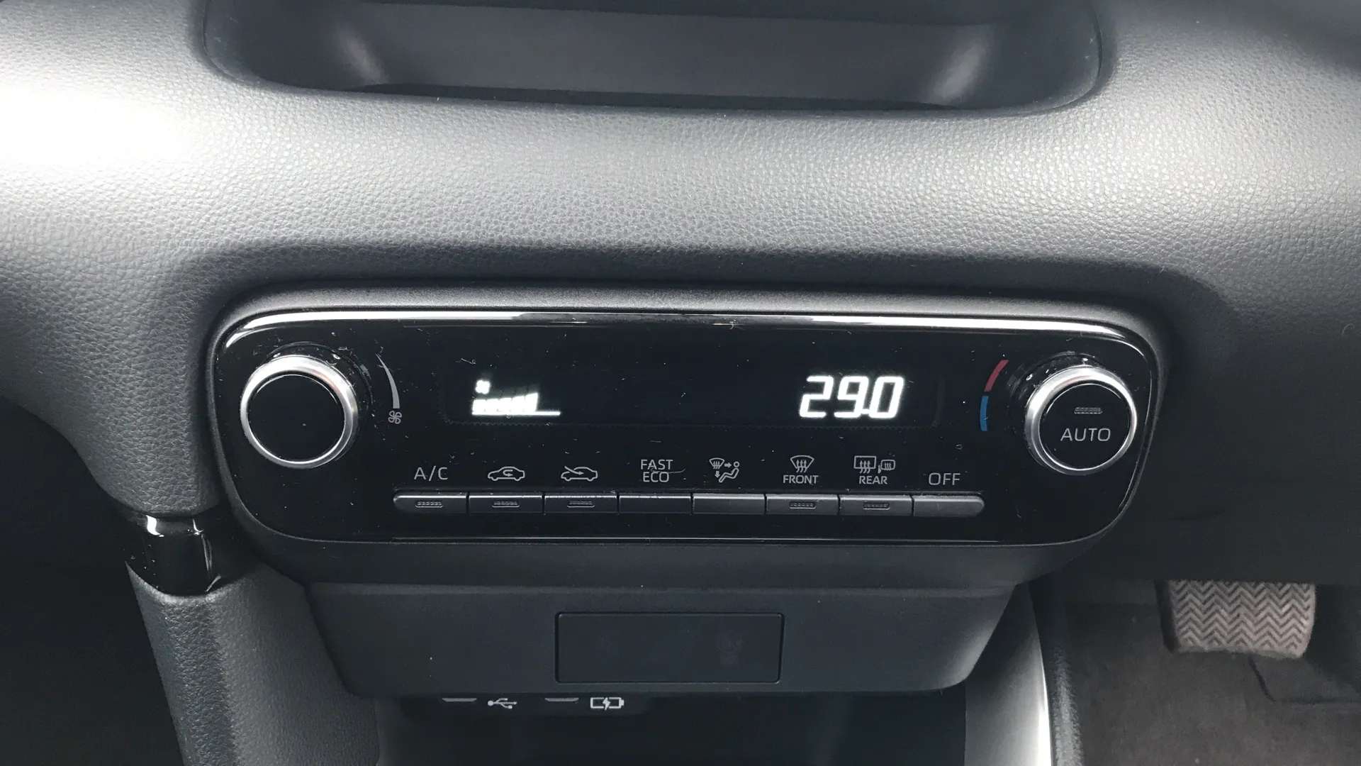 2024 MAZDA 2 HYBRID 2024 MAZDA 2 HYBRID