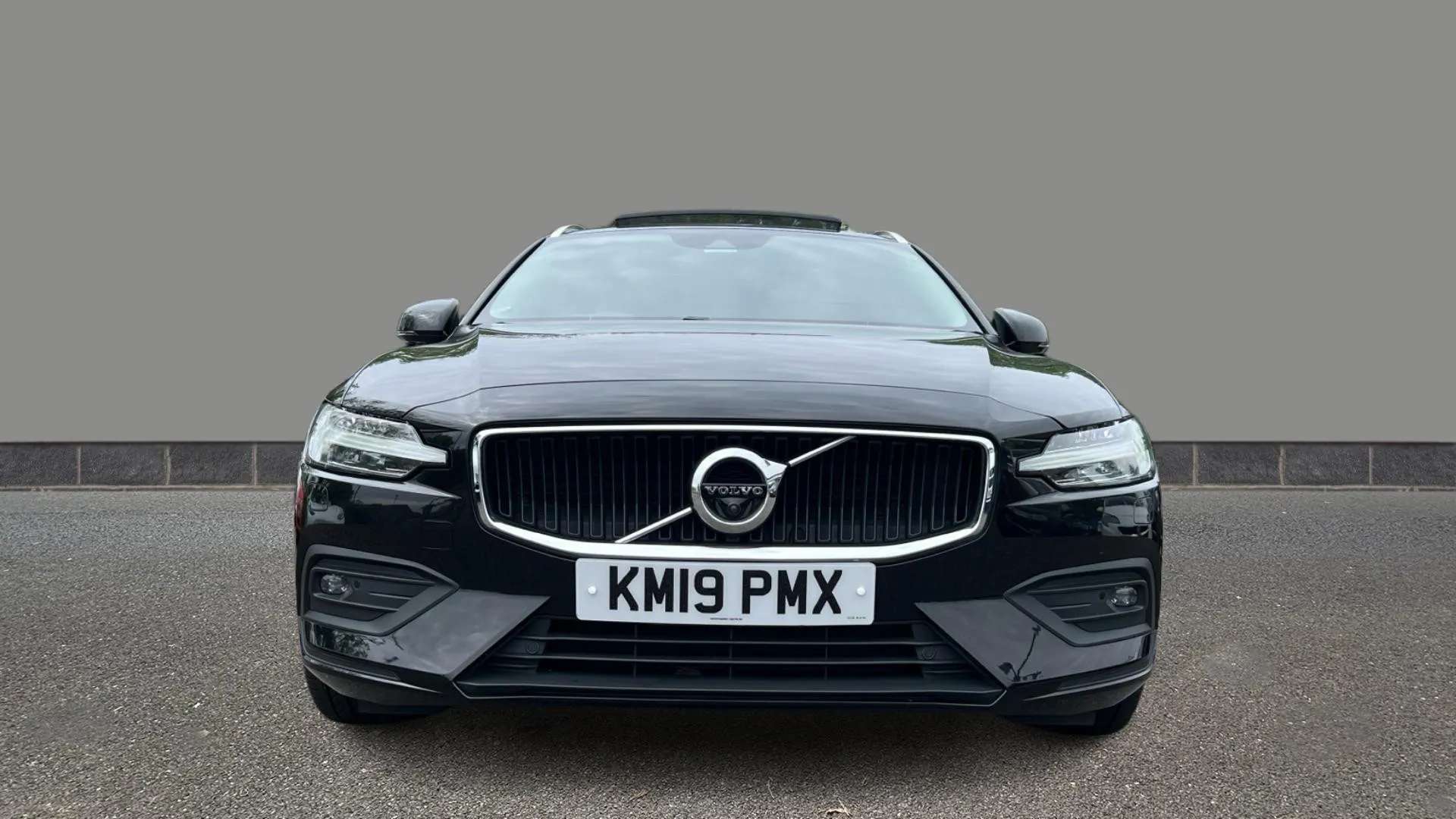 2019 VOLVO V60 2019 VOLVO V60