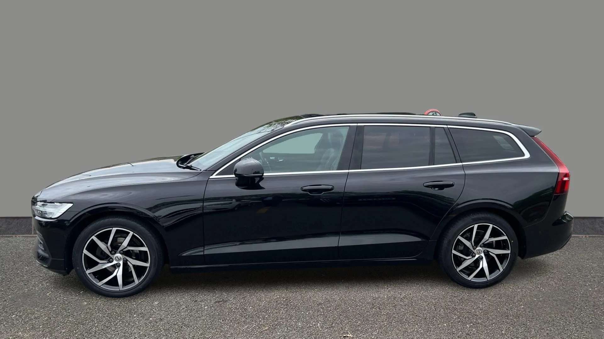 2019 VOLVO V60 2019 VOLVO V60