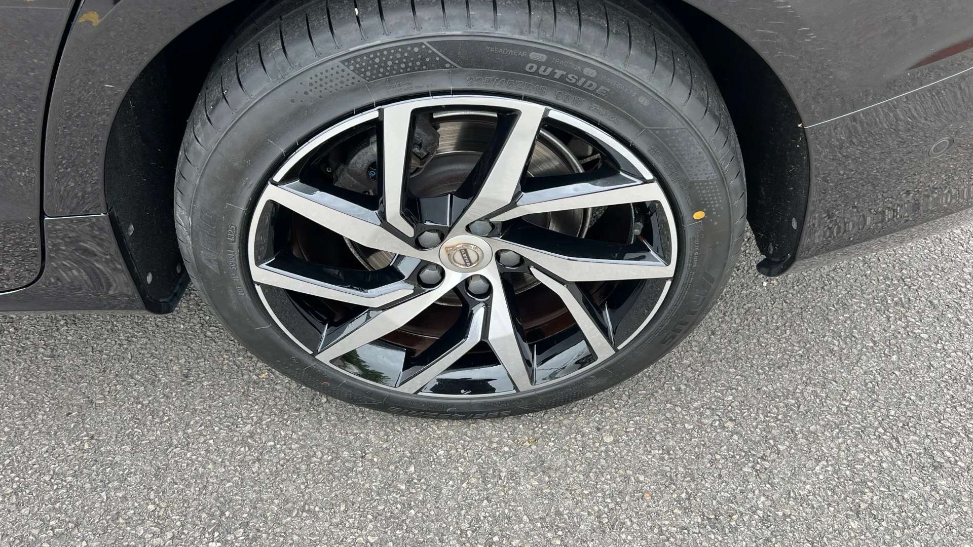 2019 VOLVO V60 2019 VOLVO V60