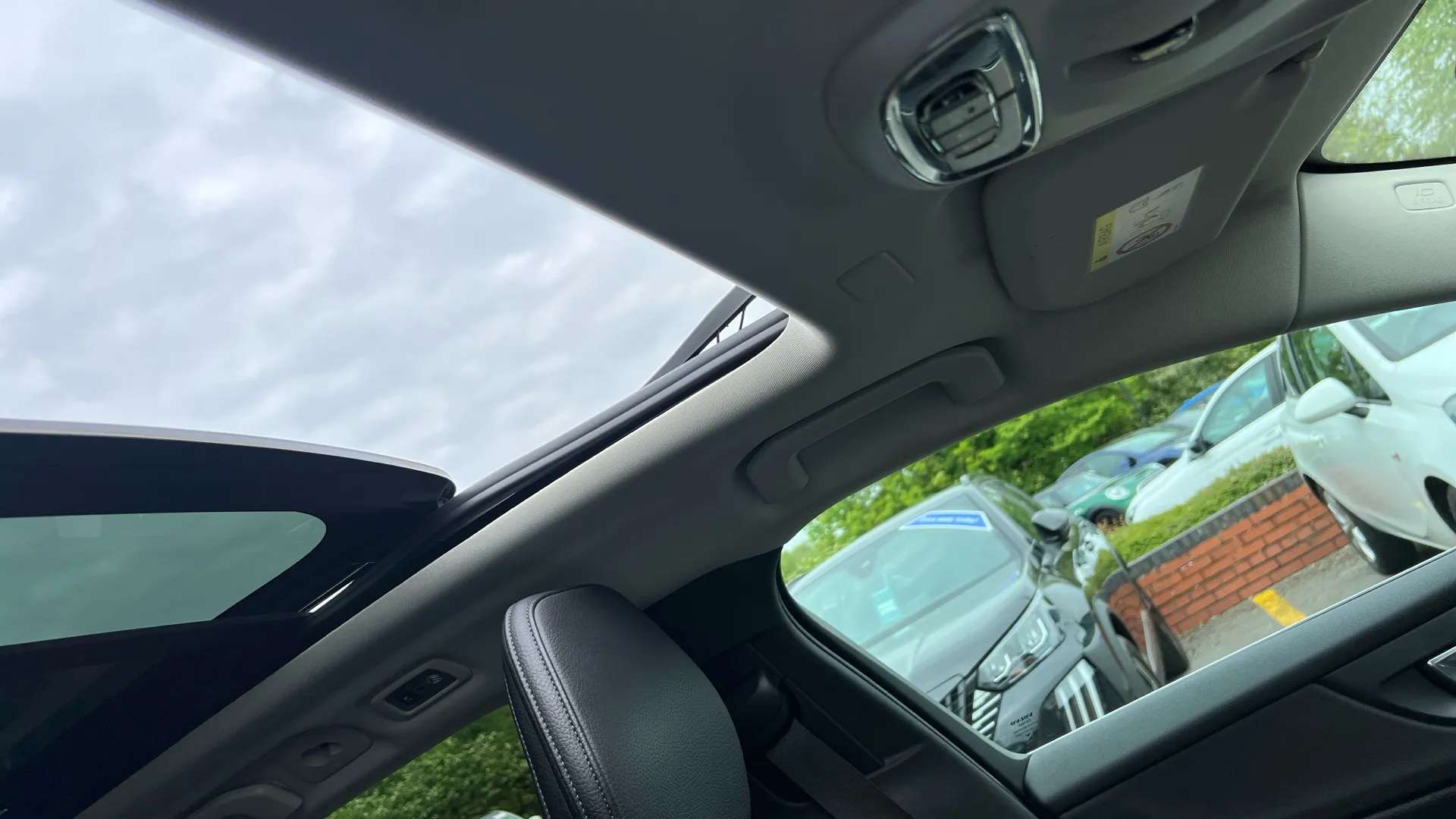 2019 VOLVO V60 2019 VOLVO V60