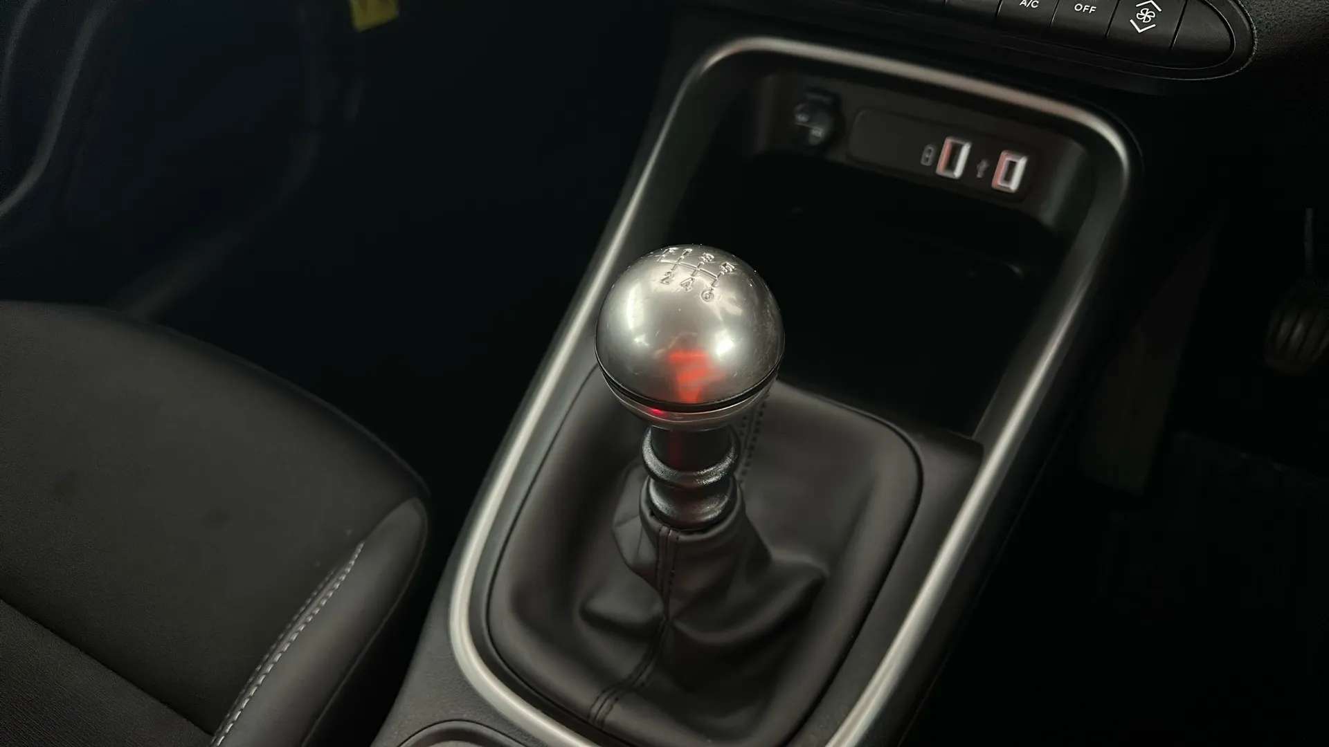 2024 JEEP AVENGER 2024 JEEP AVENGER