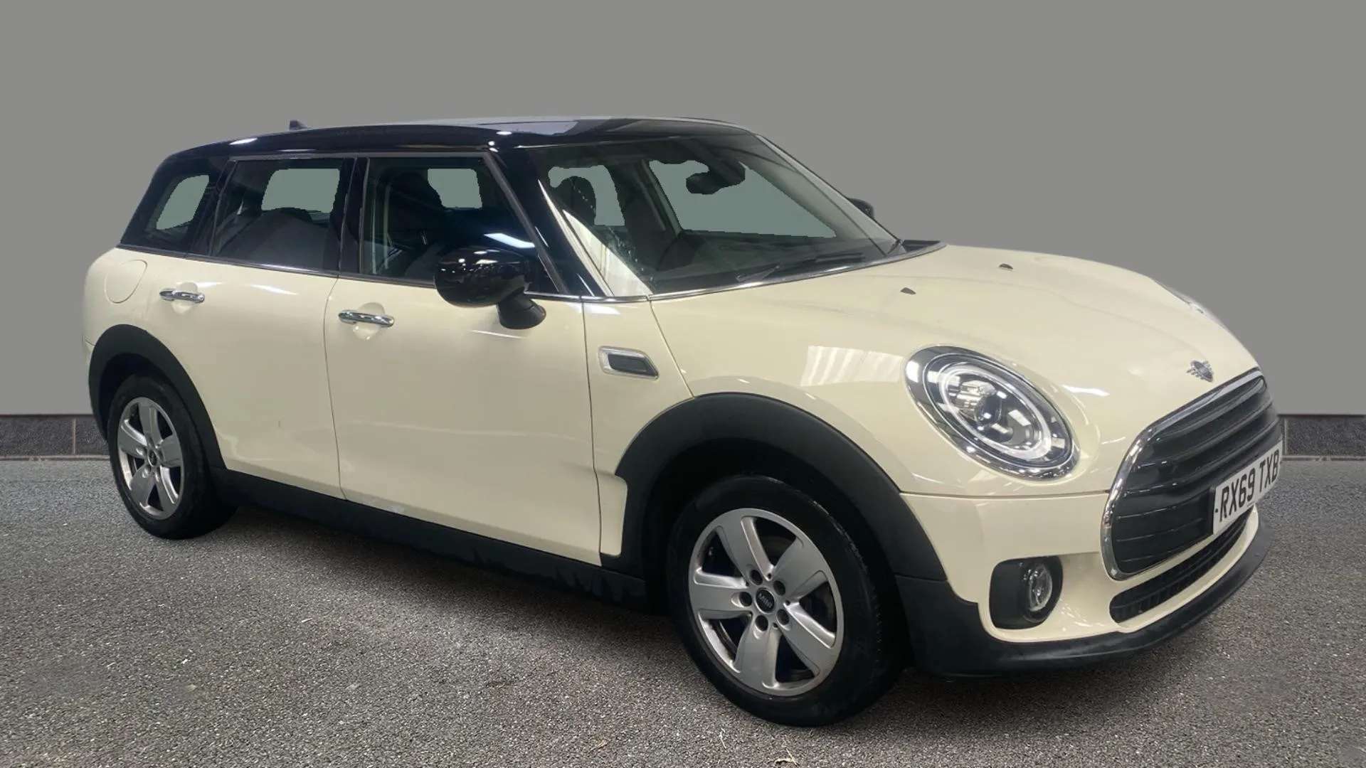 A 2020 MINI CLUBMAN 1.5 Cooper Classic 6dr A 2020 MINI CLUBMAN 1.5 Cooper Classic 6dr