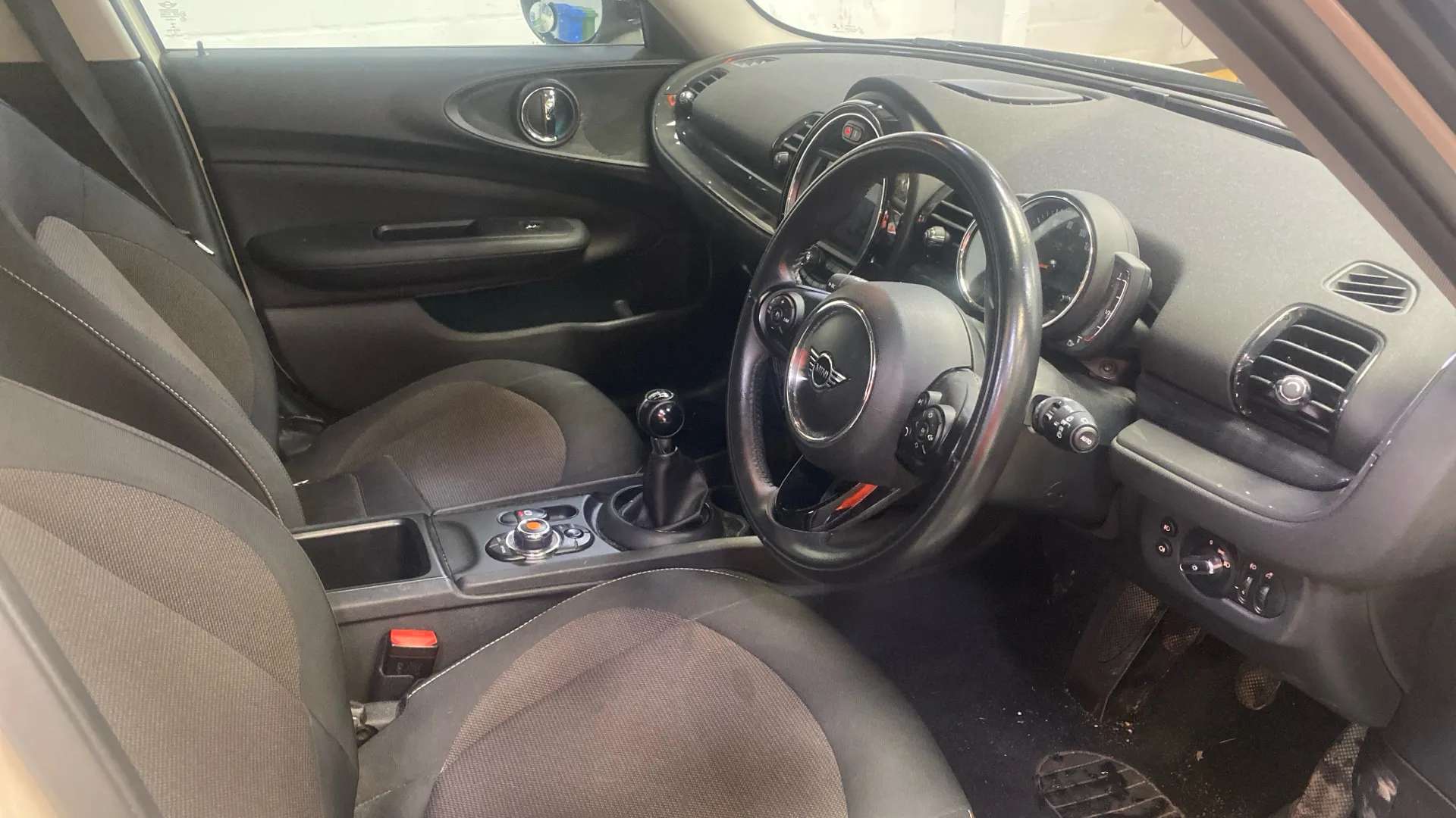 A 2020 MINI CLUBMAN 1.5 Cooper Classic 6dr A 2020 MINI CLUBMAN 1.5 Cooper Classic 6dr