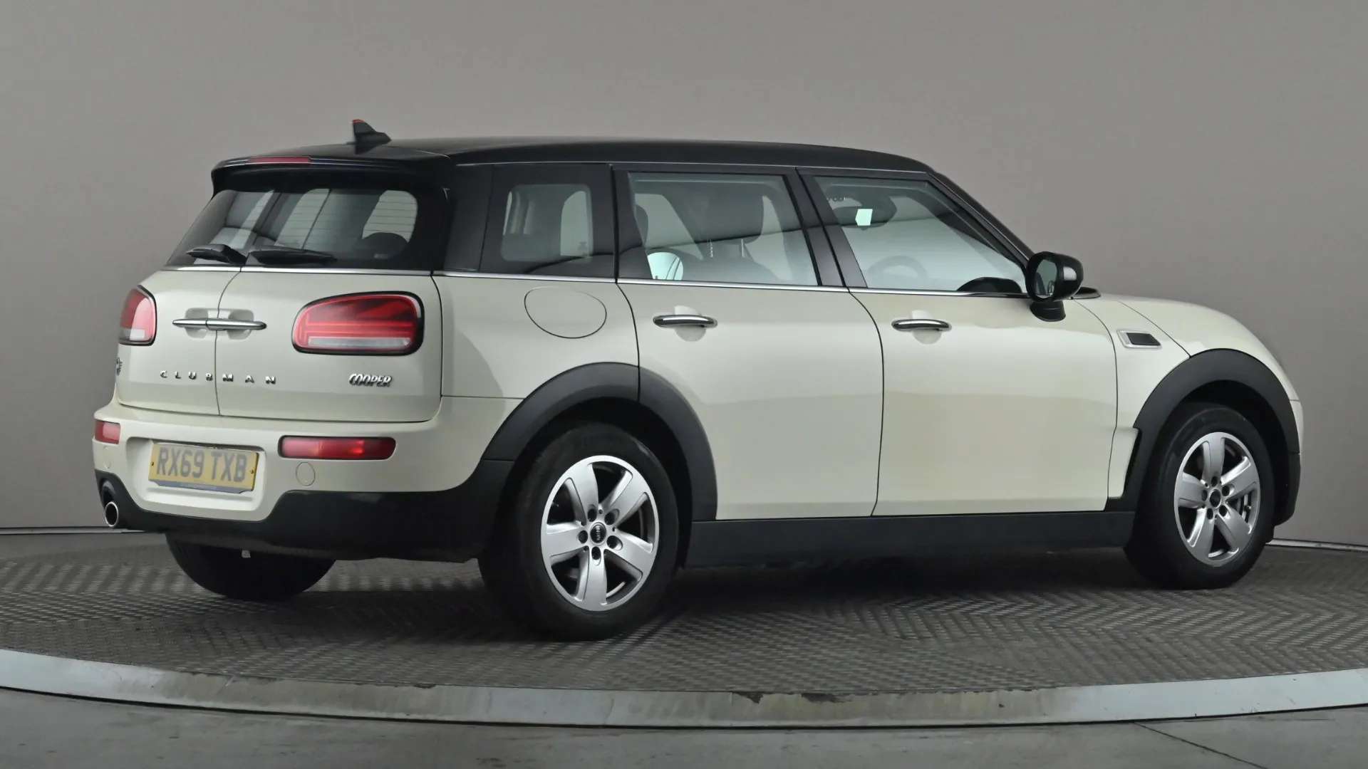 2020 MINI CLUBMAN 2020 MINI CLUBMAN