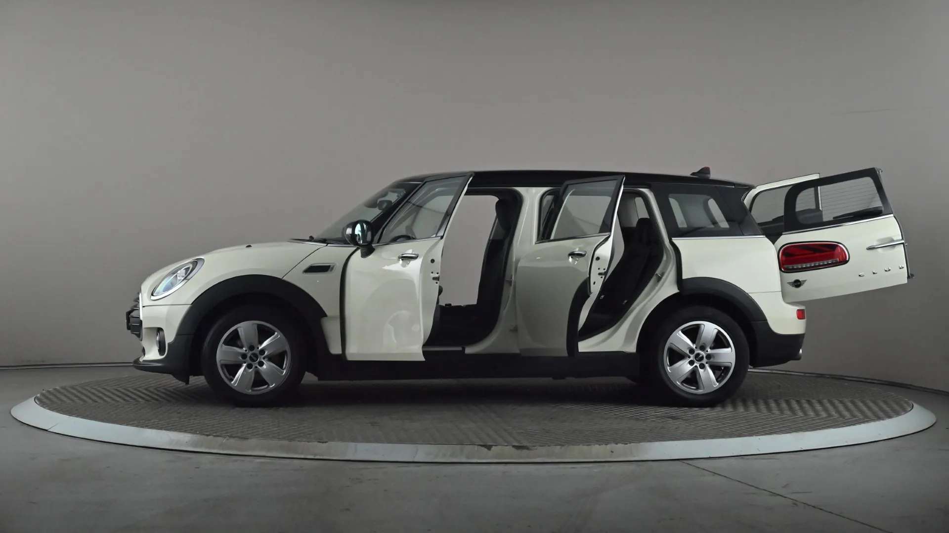 2020 MINI CLUBMAN 2020 MINI CLUBMAN
