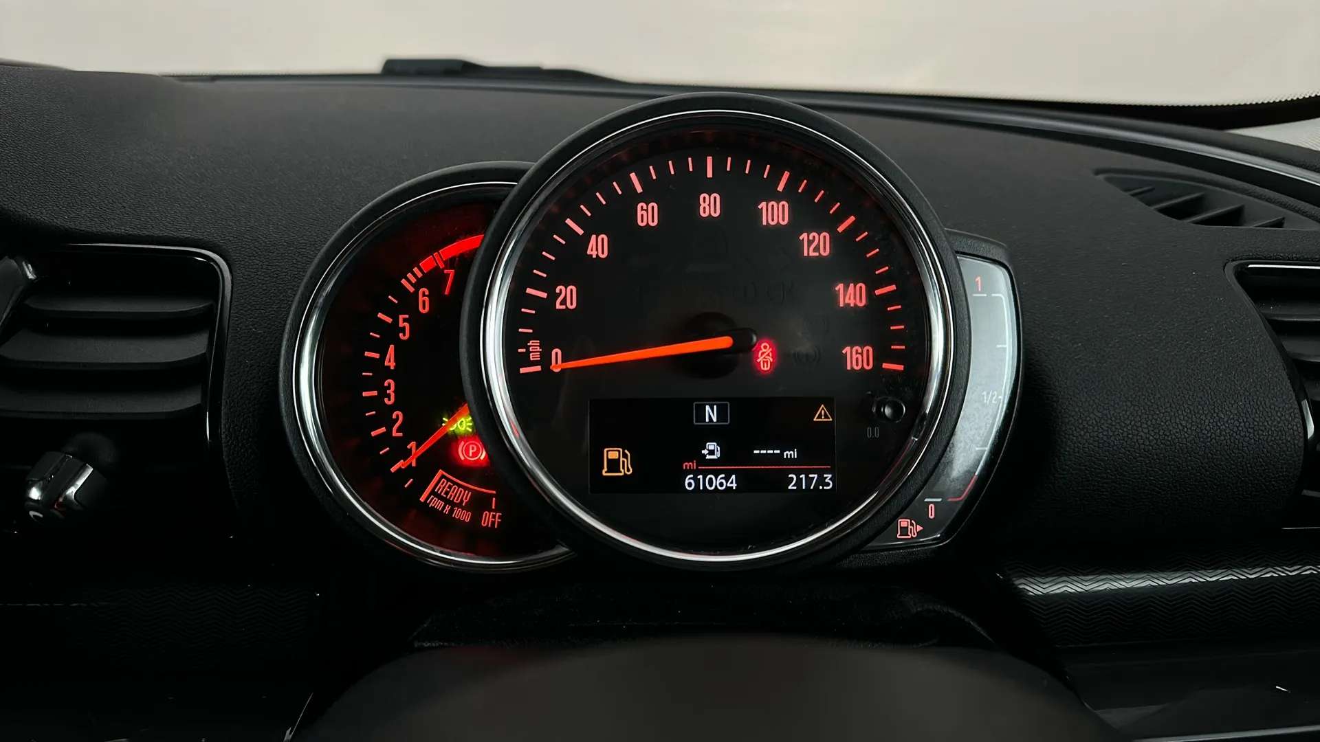 2020 MINI CLUBMAN 2020 MINI CLUBMAN