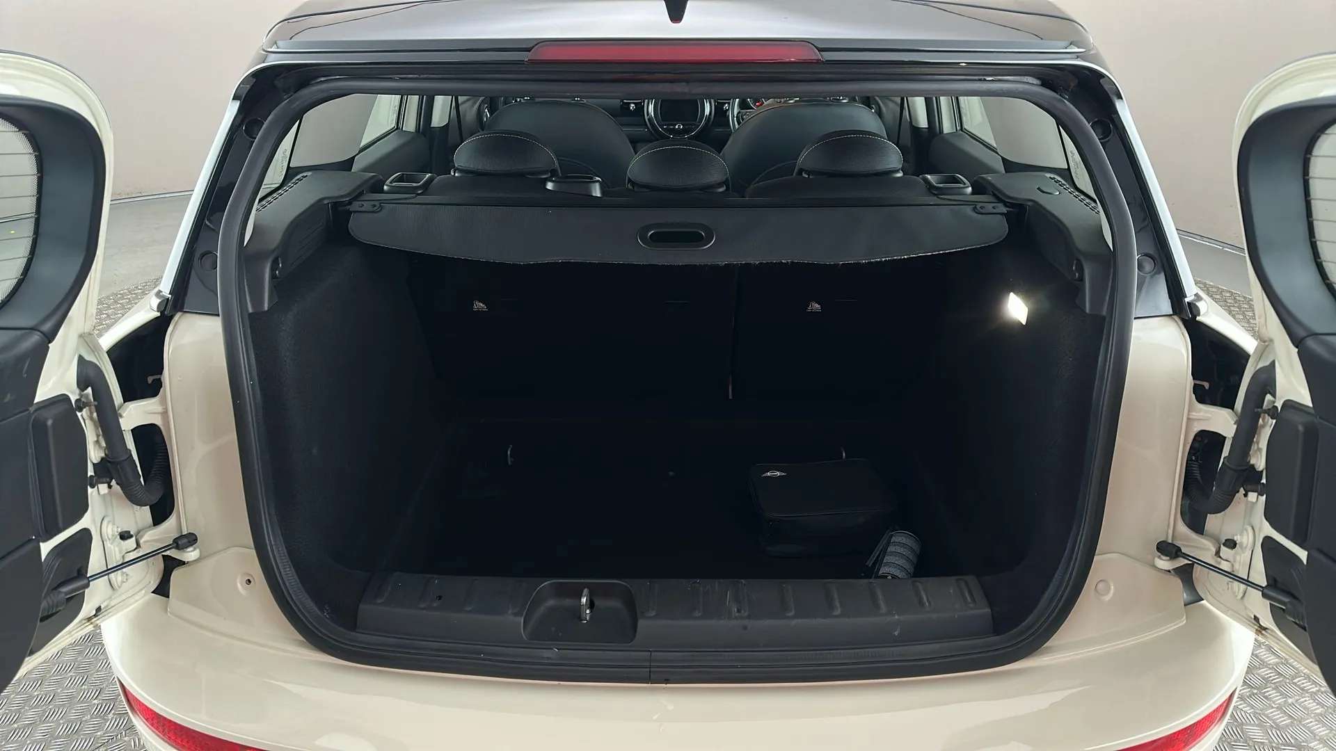 2020 MINI CLUBMAN 2020 MINI CLUBMAN