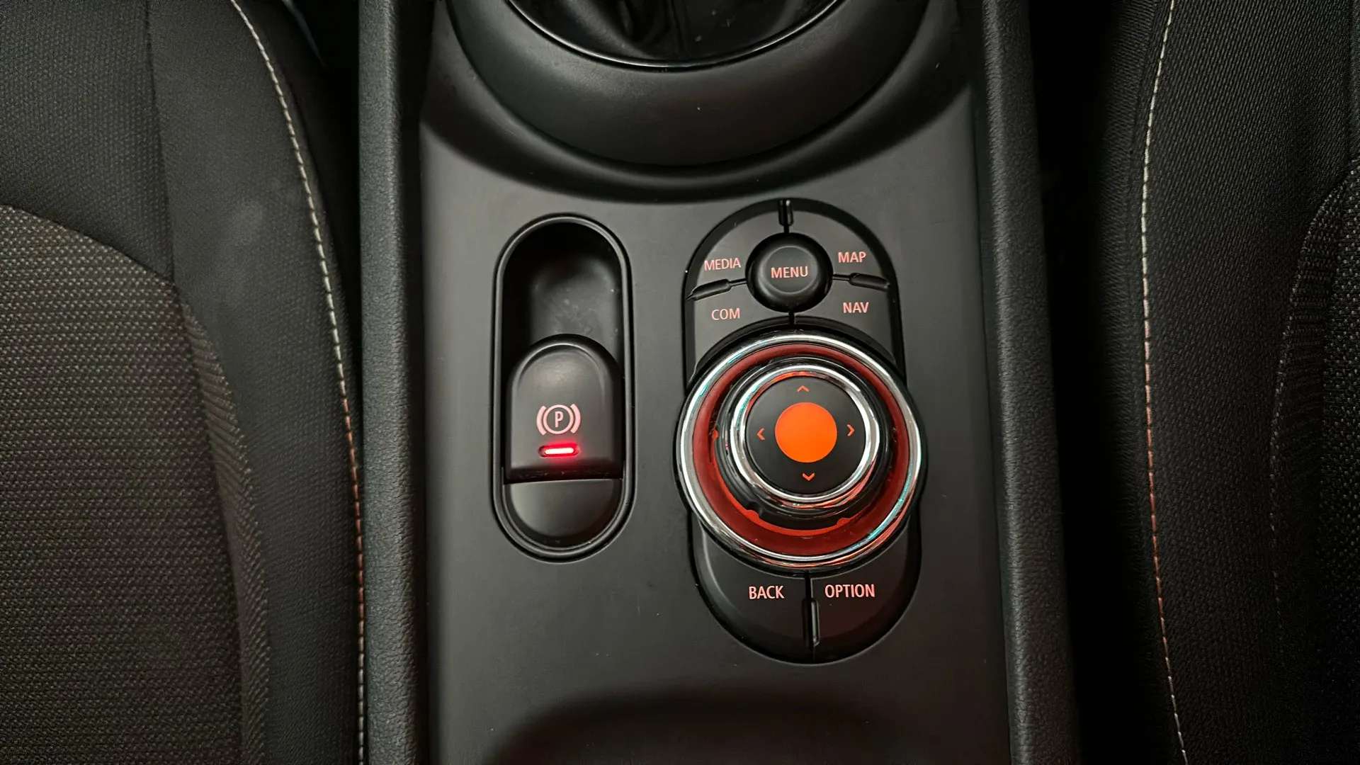 2020 MINI CLUBMAN 2020 MINI CLUBMAN
