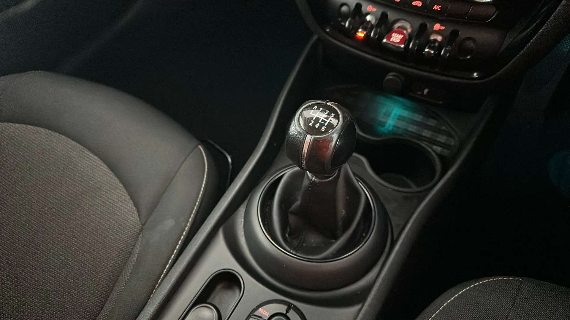 2020 MINI CLUBMAN 2020 MINI CLUBMAN