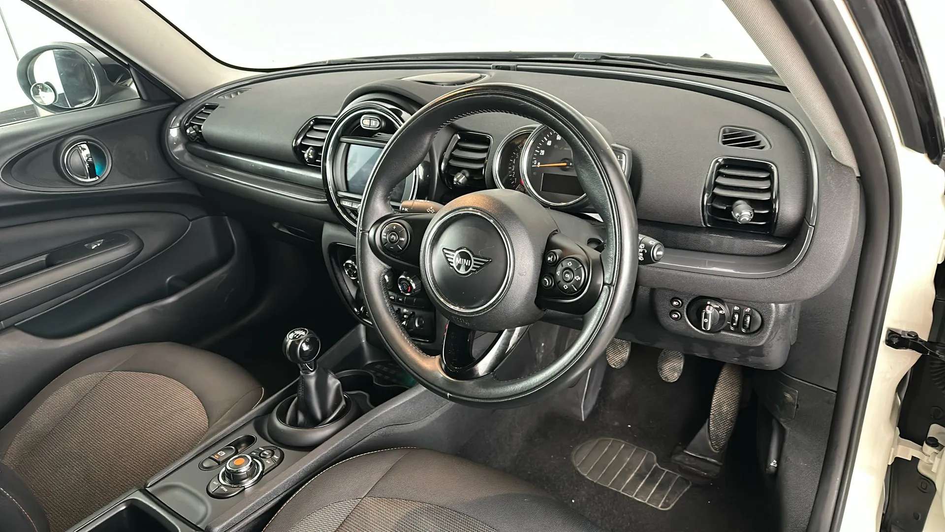 2020 MINI CLUBMAN 2020 MINI CLUBMAN