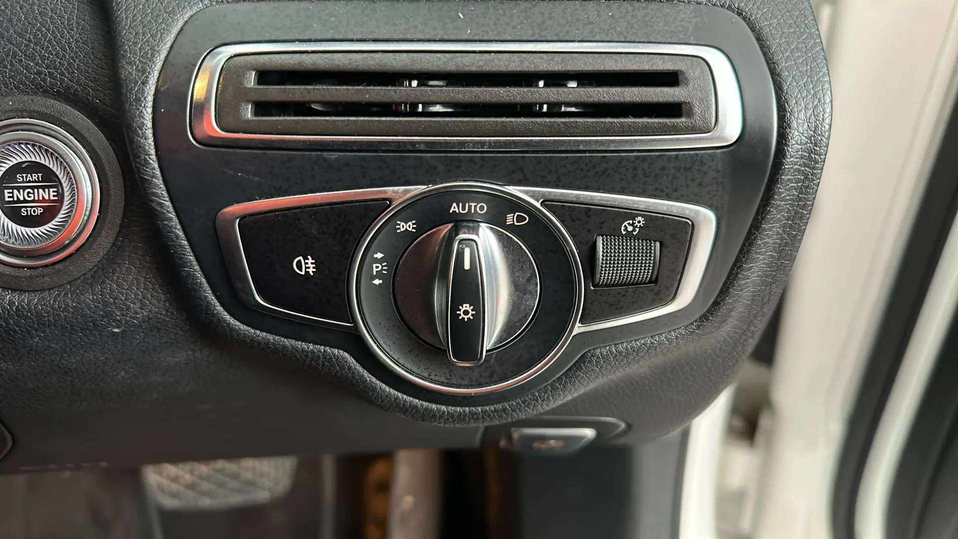 2019 MERCEDES-BENZ C CLASS 2019 MERCEDES-BENZ C CLASS