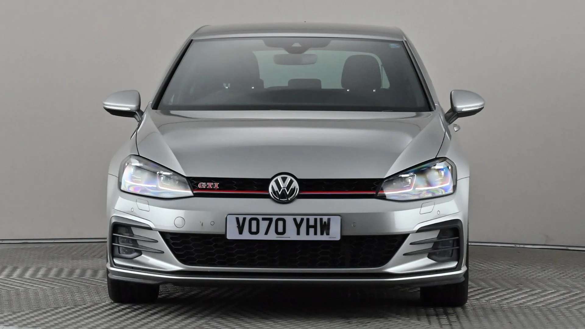 A 2020 VOLKSWAGEN GOLF 2.0 TSI 245 GTI Performance DSG A 2020 VOLKSWAGEN GOLF 2.0 TSI 245 GTI Performance DSG