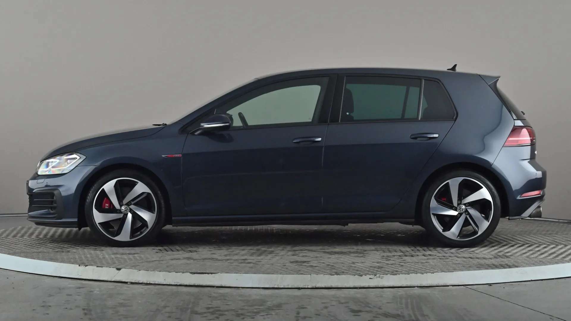 A 2020 VOLKSWAGEN GOLF 2.0 TSI 245 GTI Performance DSG A 2020 VOLKSWAGEN GOLF 2.0 TSI 245 GTI Performance DSG