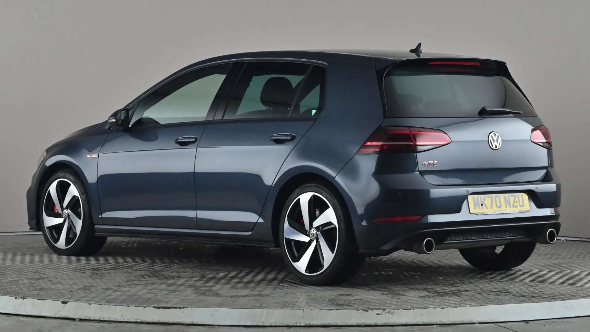 A 2020 VOLKSWAGEN GOLF 2.0 TSI 245 GTI Performance DSG A 2020 VOLKSWAGEN GOLF 2.0 TSI 245 GTI Performance DSG