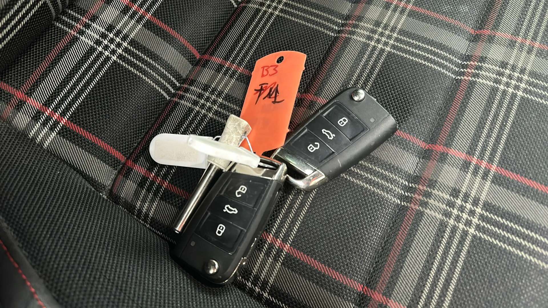 2020 VOLKSWAGEN GOLF 2020 VOLKSWAGEN GOLF