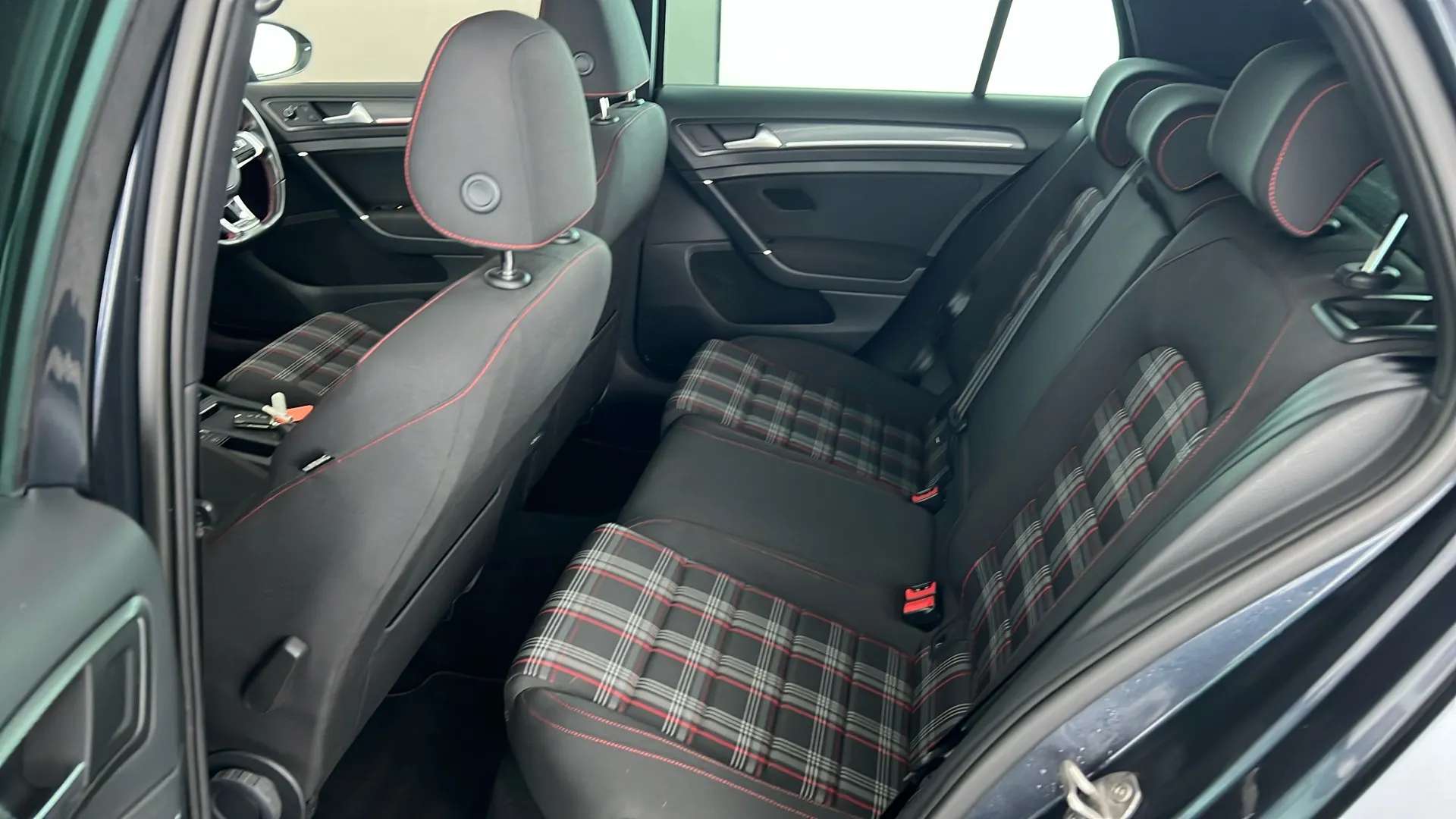 2020 VOLKSWAGEN GOLF 2020 VOLKSWAGEN GOLF