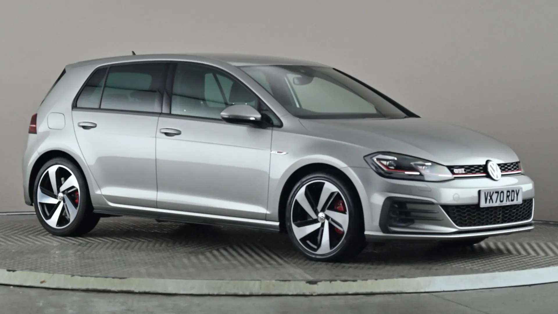 A 2020 VOLKSWAGEN GOLF 2.0 TSI 245 GTI Performance DSG A 2020 VOLKSWAGEN GOLF 2.0 TSI 245 GTI Performance DSG