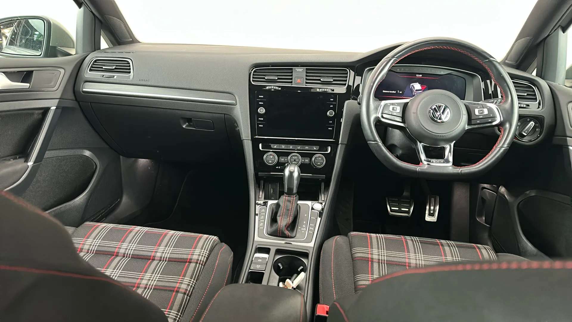 2020 VOLKSWAGEN GOLF 2020 VOLKSWAGEN GOLF