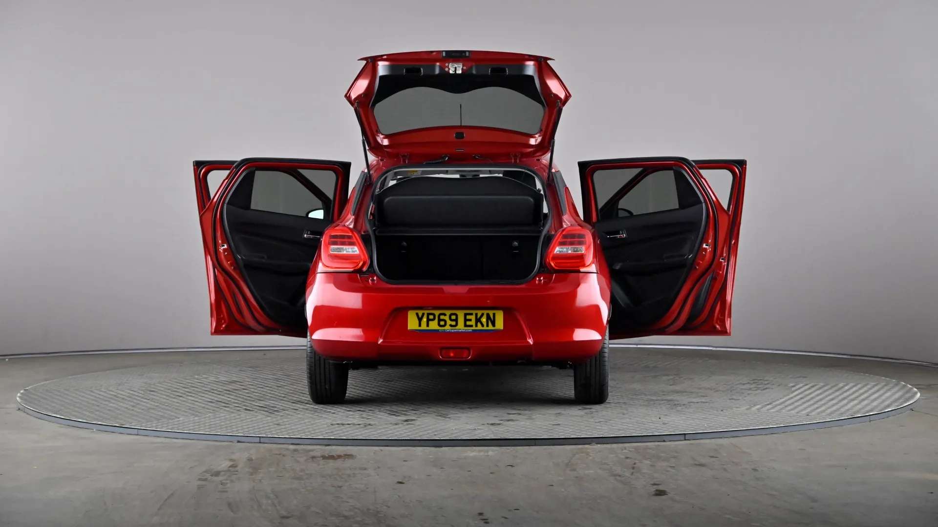 2019 SUZUKI SWIFT 2019 SUZUKI SWIFT