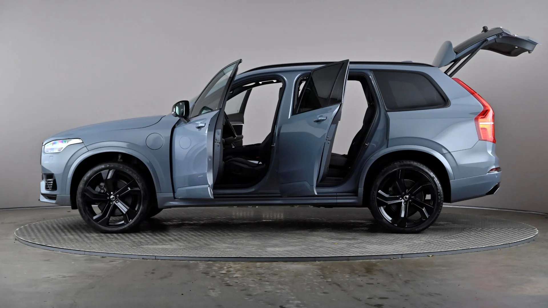 2022 VOLVO XC90 2022 VOLVO XC90