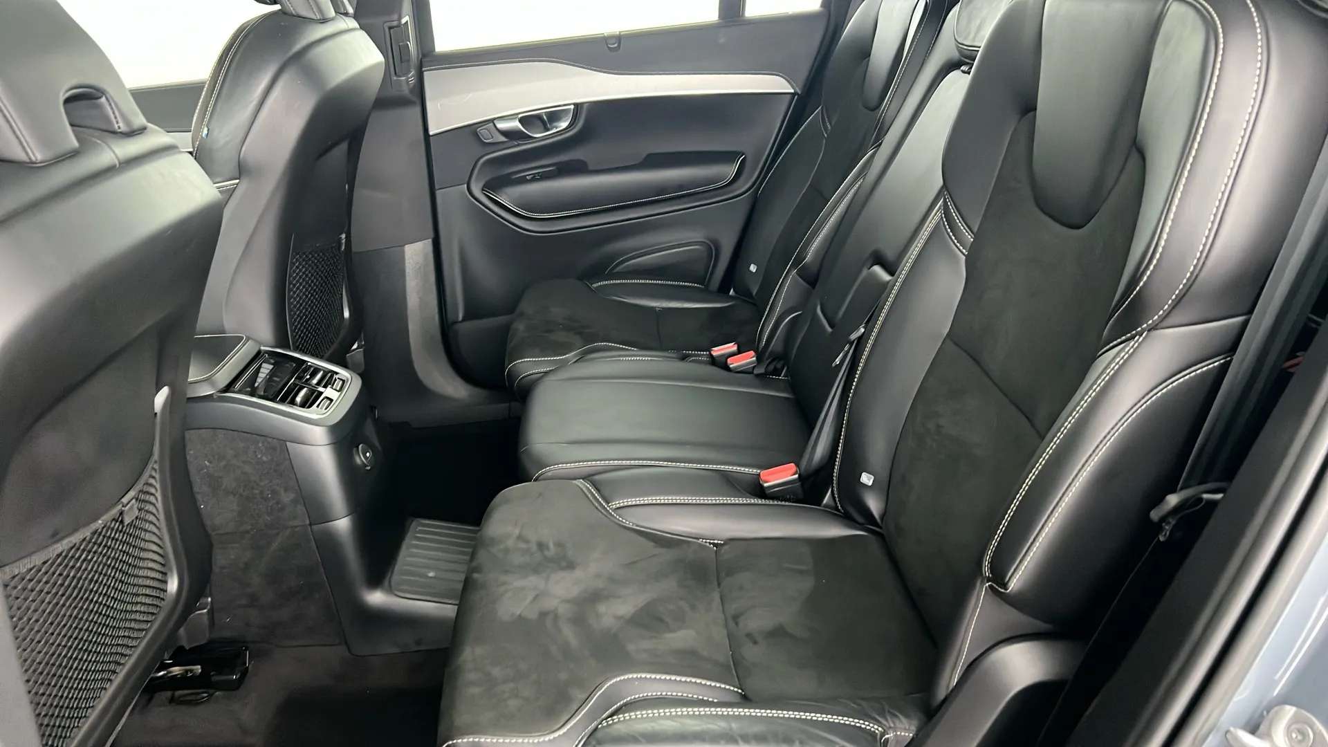 2022 VOLVO XC90 2022 VOLVO XC90