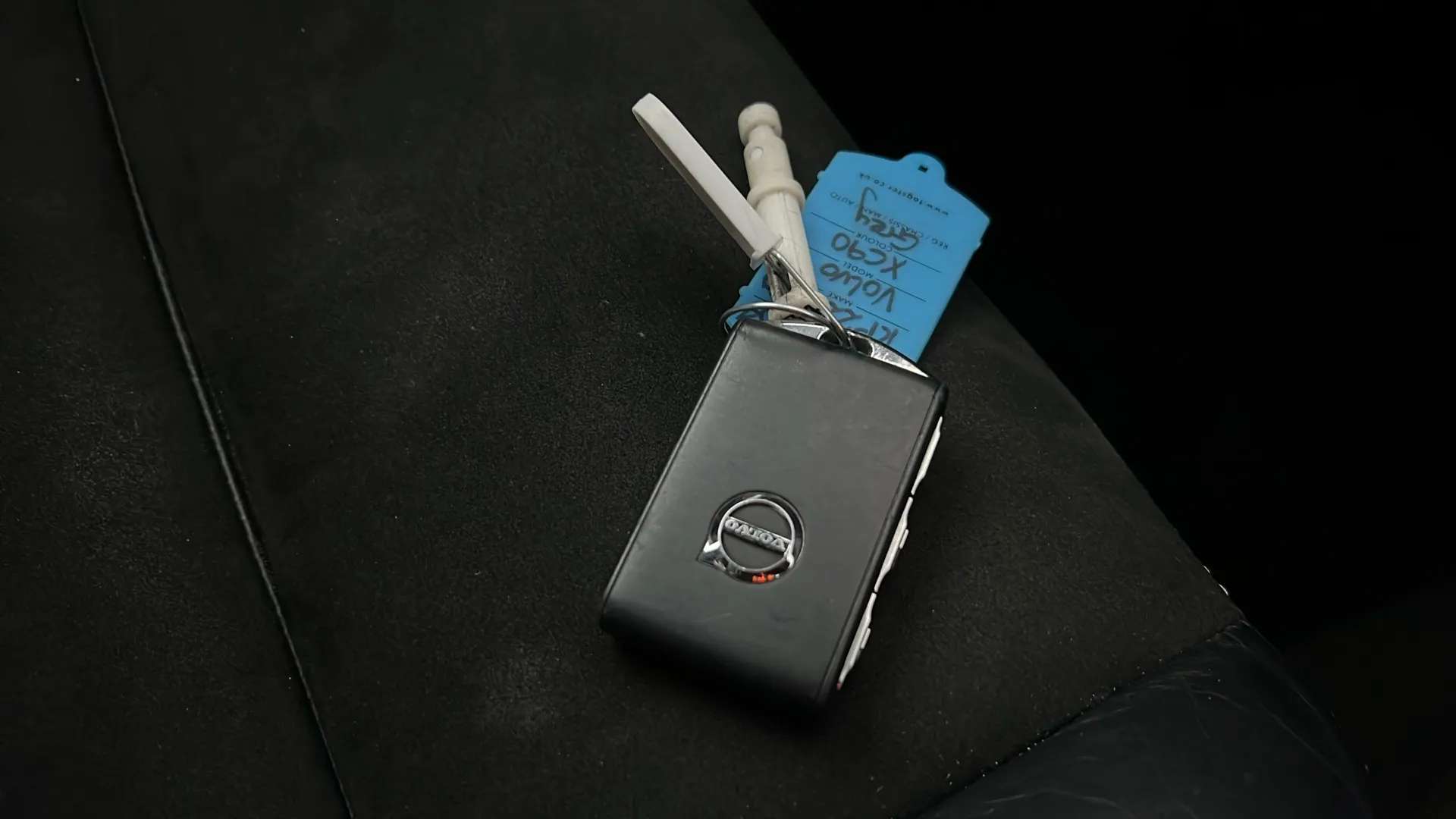 2022 VOLVO XC90 2022 VOLVO XC90