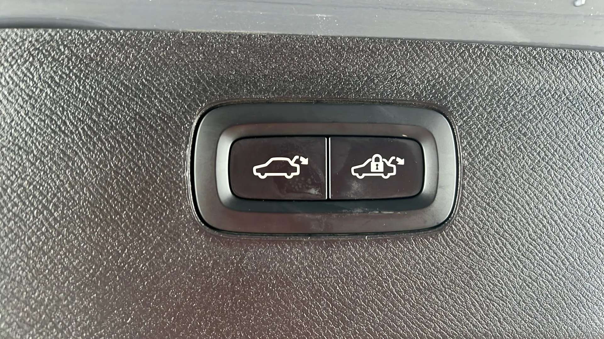 2022 VOLVO XC90 2022 VOLVO XC90