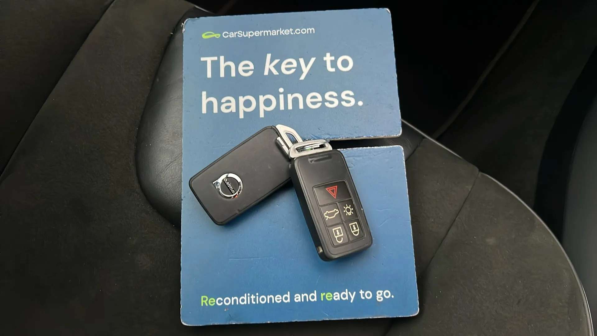 2016 VOLVO V40 2016 VOLVO V40