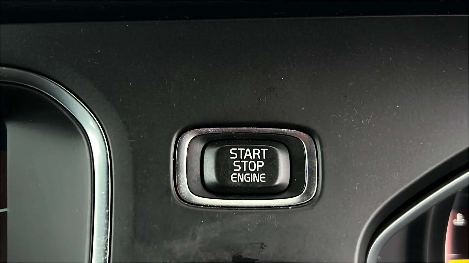 2016 VOLVO V40 2016 VOLVO V40