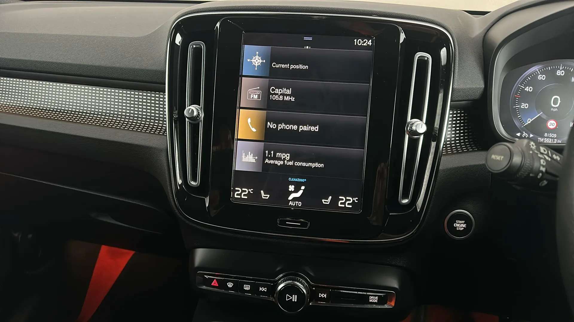 2021 VOLVO XC40 2021 VOLVO XC40