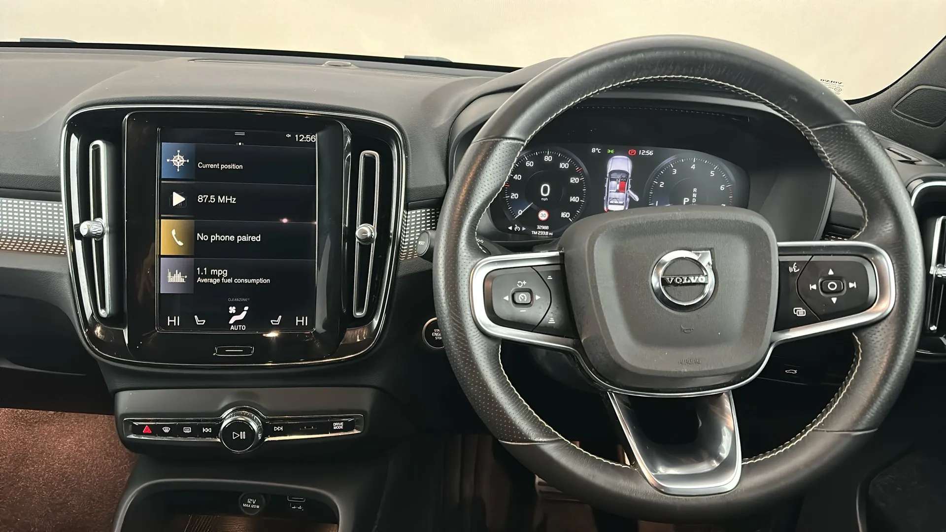 2021 VOLVO XC40 2021 VOLVO XC40