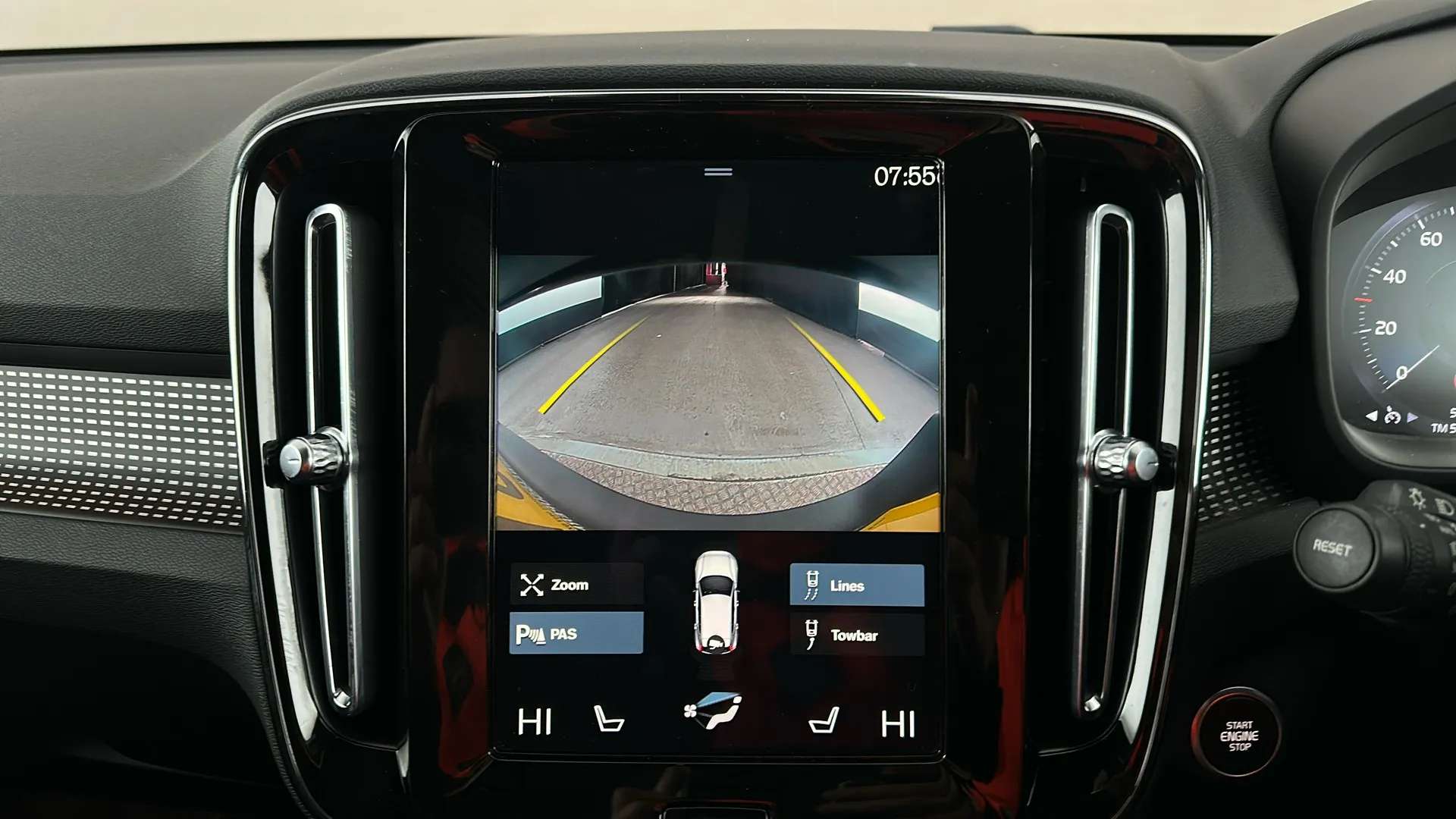 2021 VOLVO XC40 2021 VOLVO XC40