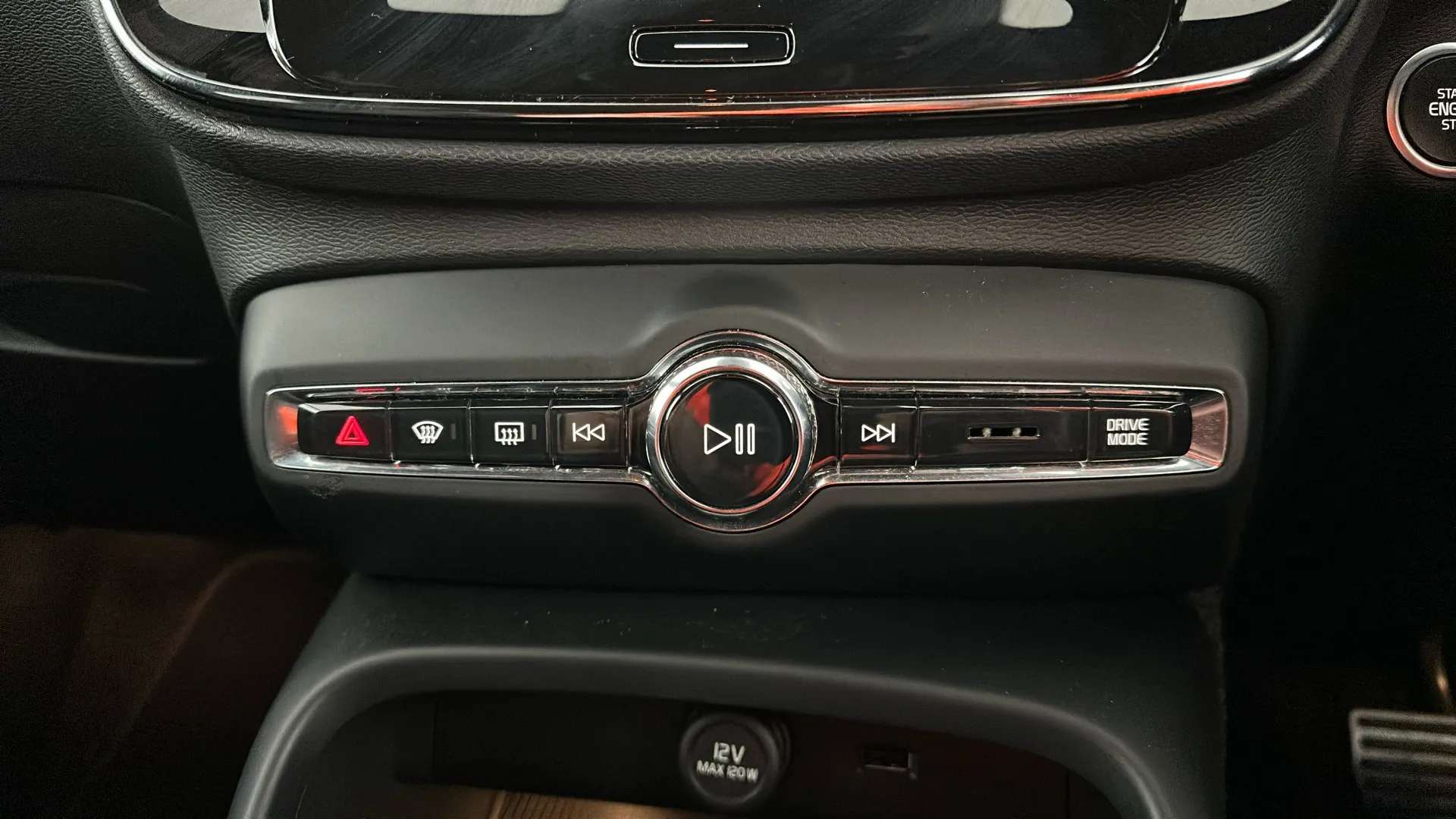 2021 VOLVO XC40 2021 VOLVO XC40