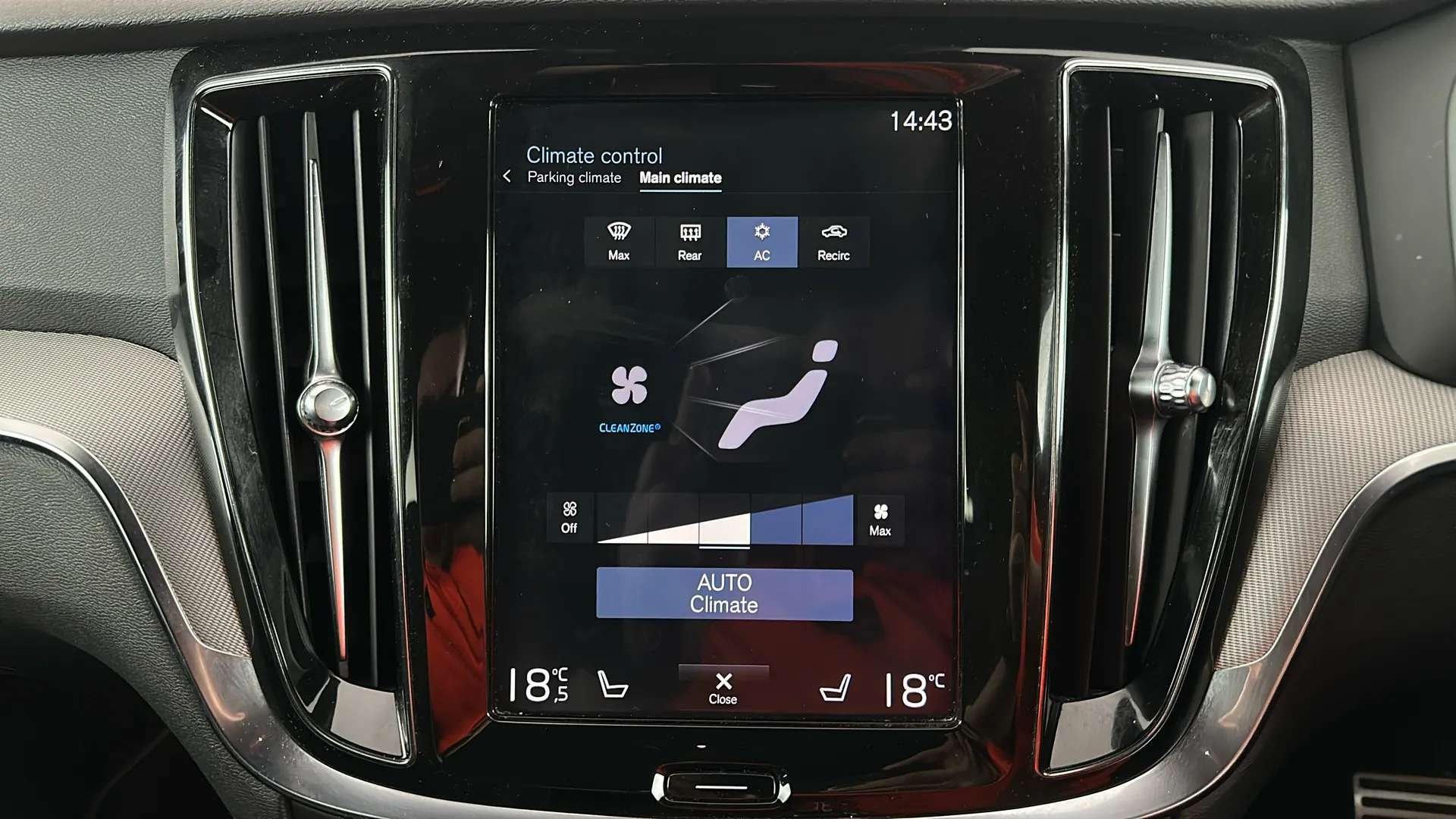 2019 VOLVO V60 2019 VOLVO V60