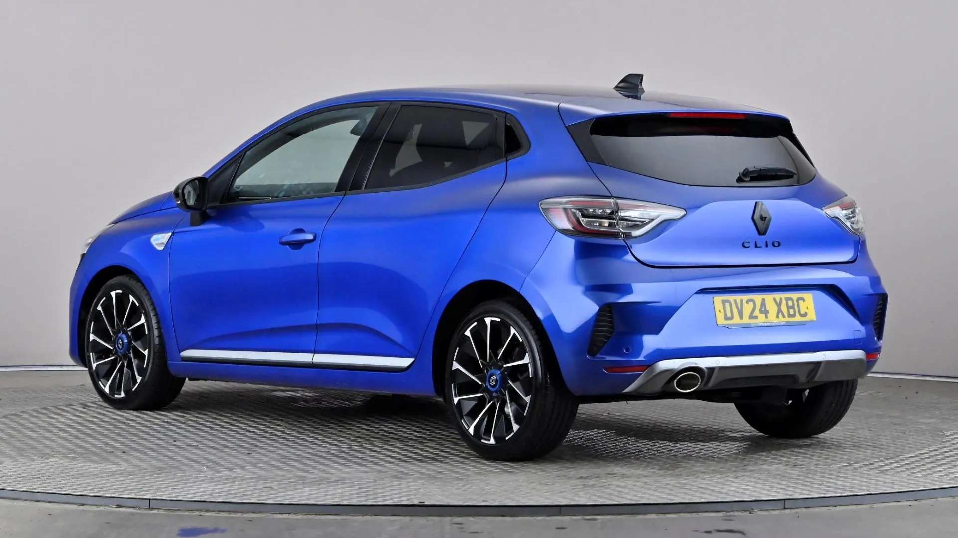 A 2024 RENAULT CLIO 1.0 TCe 90 Esprit Alpine A 2024 RENAULT CLIO 1.0 TCe 90 Esprit Alpine