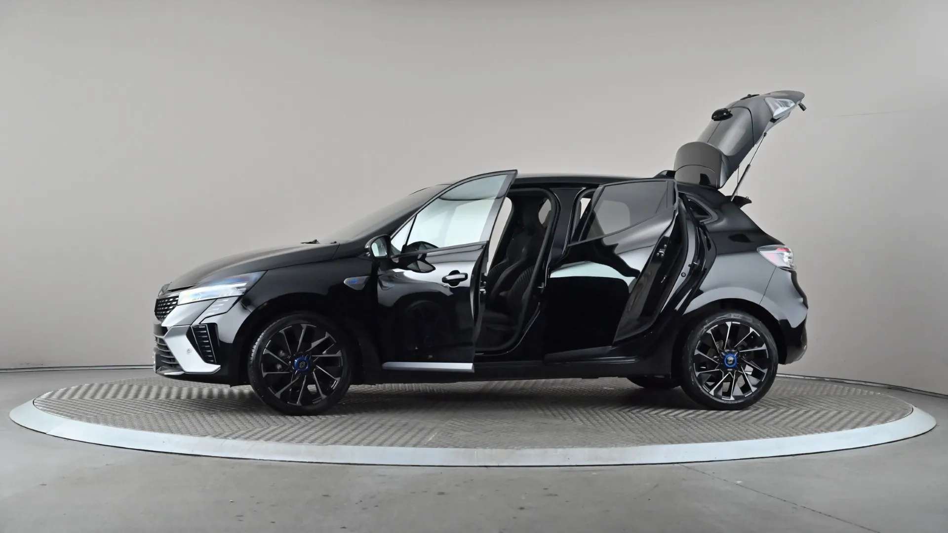 2025 RENAULT CLIO 2025 RENAULT CLIO