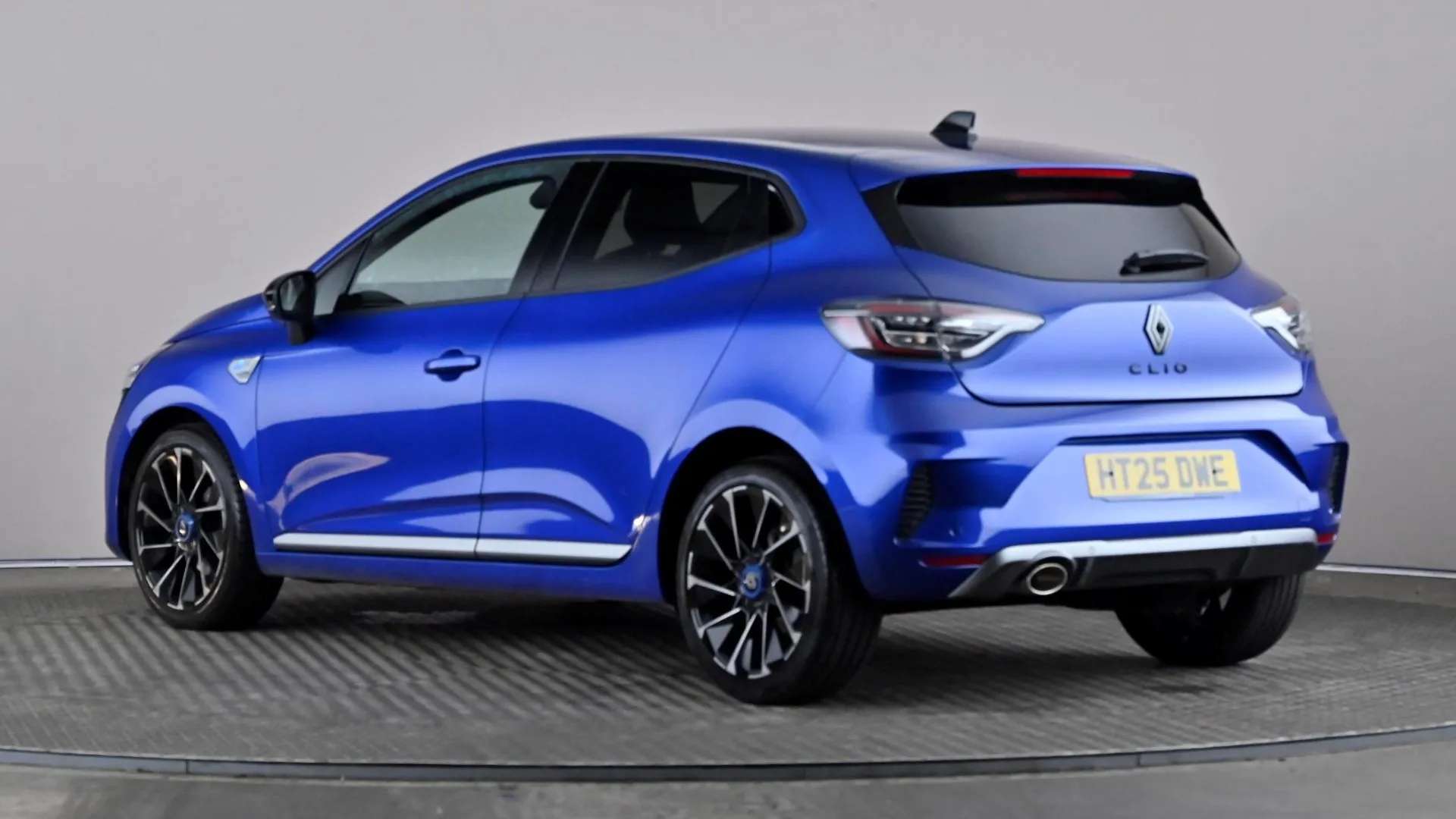 A 2025 RENAULT CLIO 1.0 TCe 90 Esprit Alpine A 2025 RENAULT CLIO 1.0 TCe 90 Esprit Alpine
