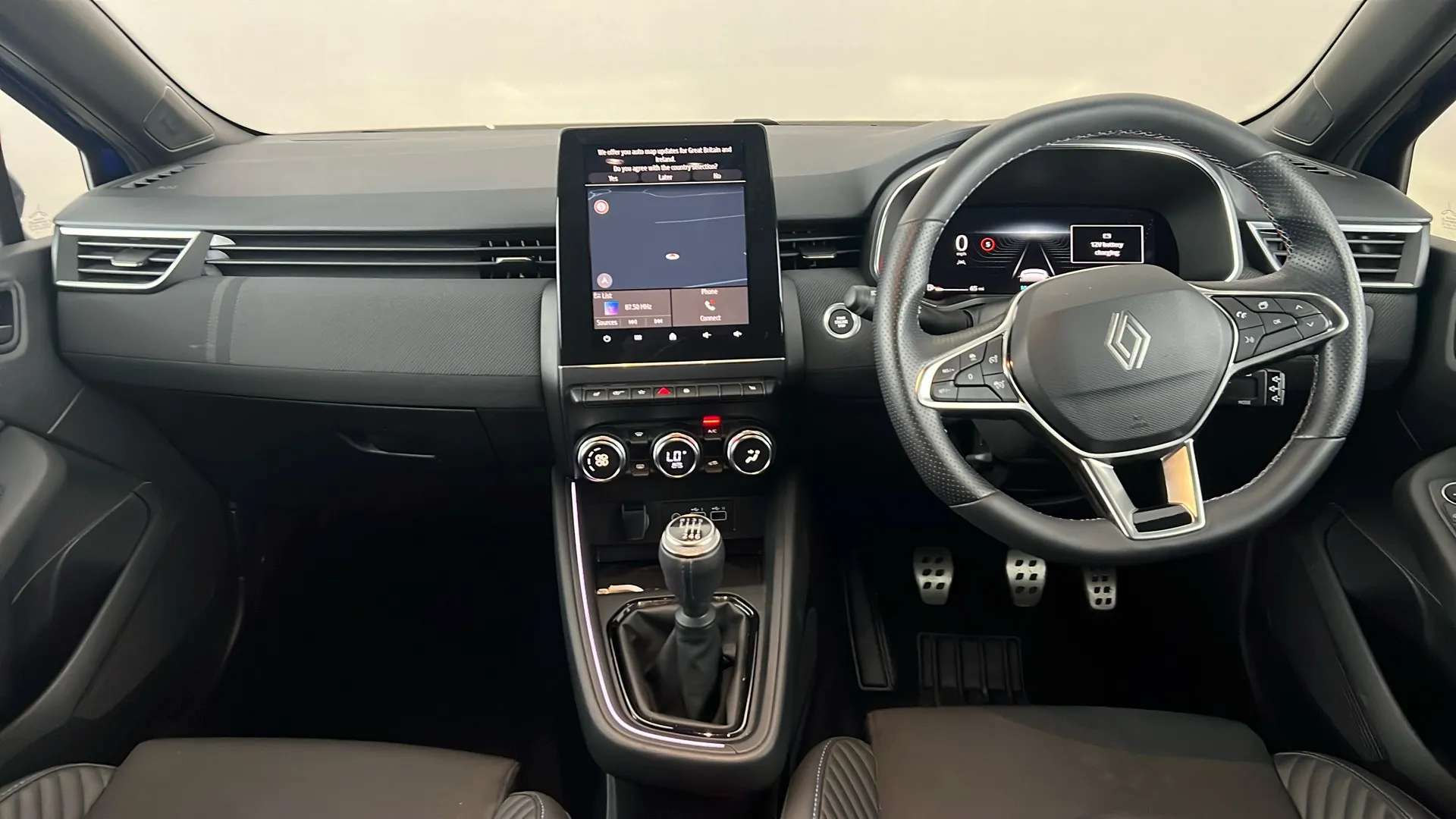 2025 RENAULT CLIO 2025 RENAULT CLIO