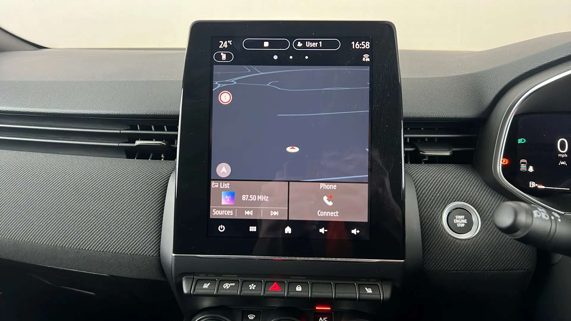 2025 RENAULT CLIO 2025 RENAULT CLIO