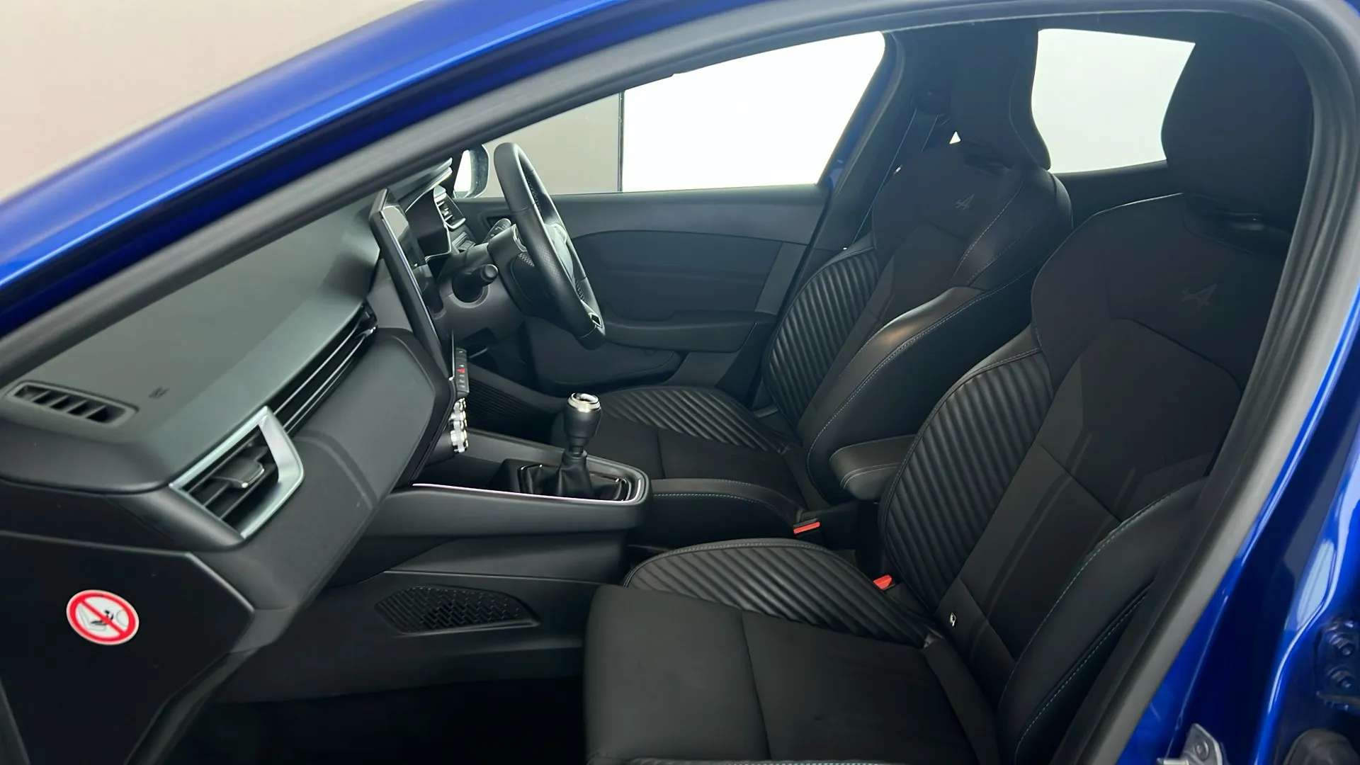 2025 RENAULT CLIO 2025 RENAULT CLIO
