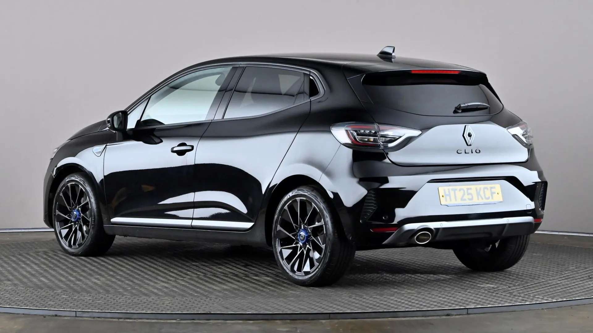 A 2025 RENAULT CLIO 1.0 TCe 90 Esprit Alpine A 2025 RENAULT CLIO 1.0 TCe 90 Esprit Alpine