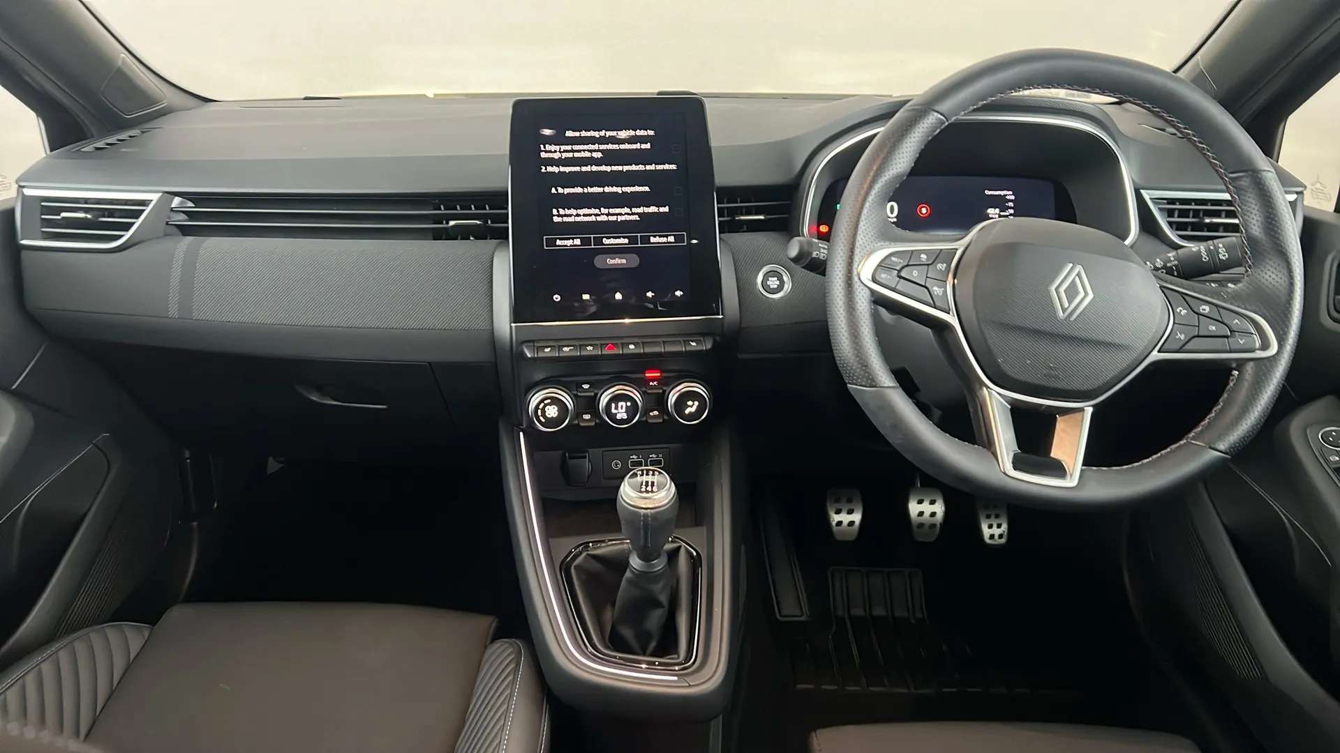 2025 RENAULT CLIO 2025 RENAULT CLIO