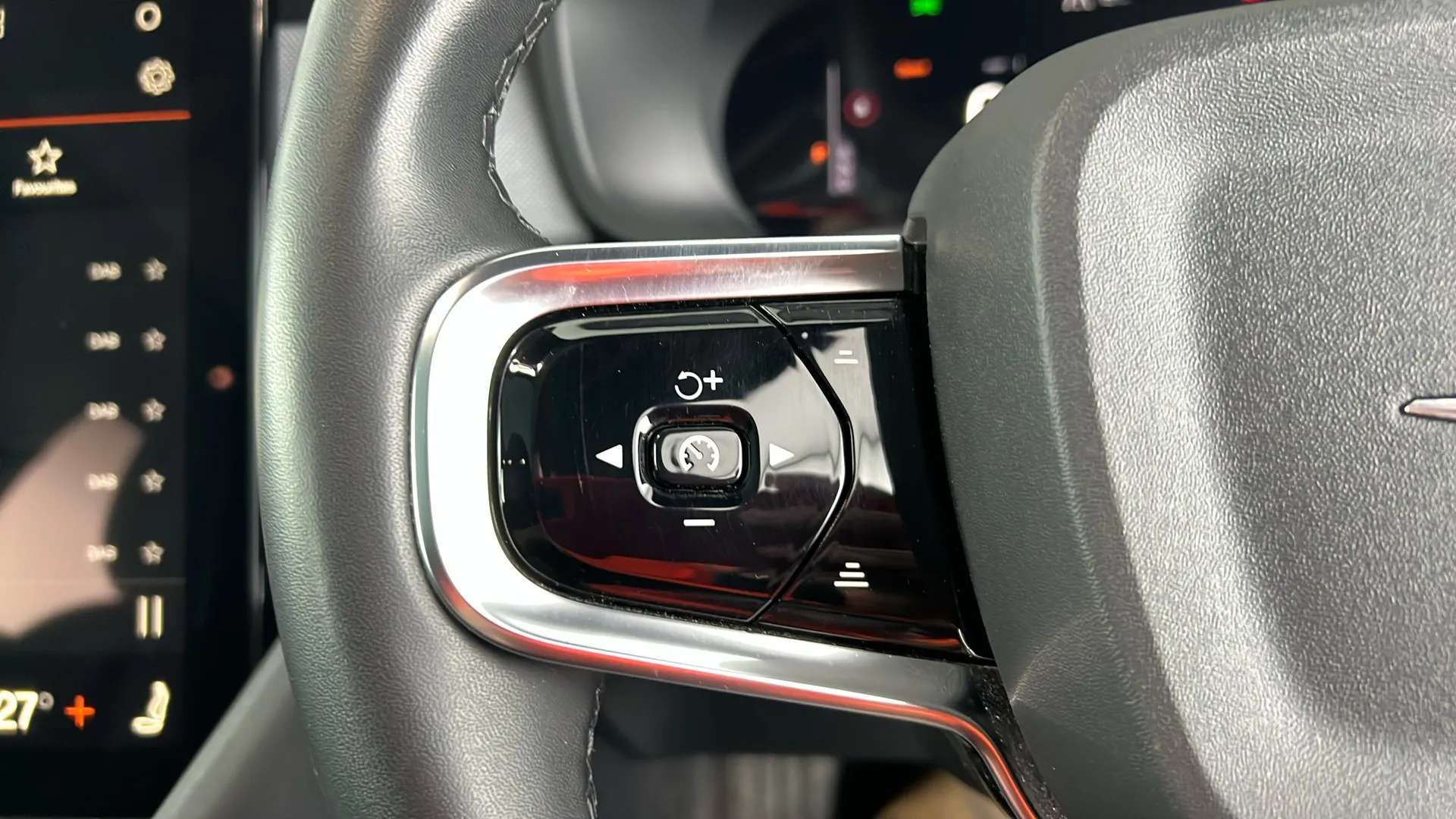 2020 POLESTAR 2 2020 POLESTAR 2