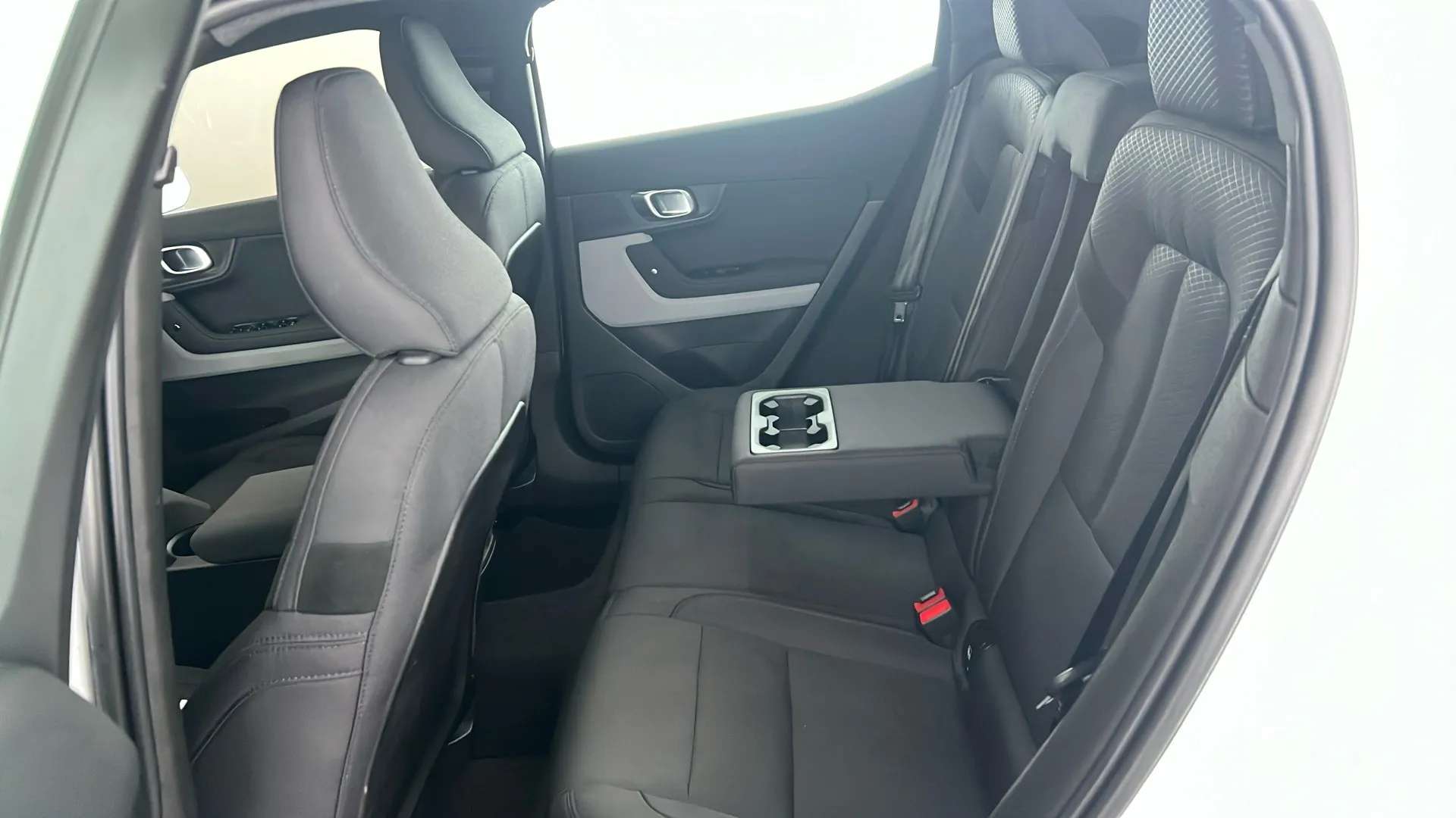 2021 POLESTAR 2 2021 POLESTAR 2