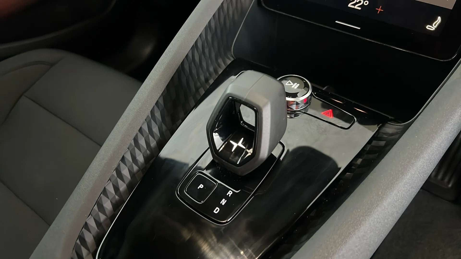 2021 POLESTAR 2 2021 POLESTAR 2