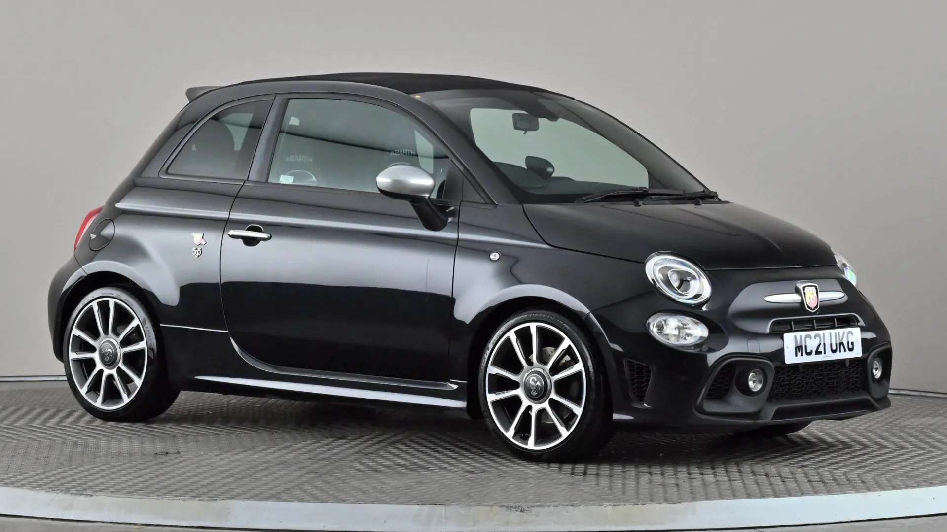 A 2021 ABARTH 595 1.4 T-Jet 165 Turismo A 2021 ABARTH 595 1.4 T-Jet 165 Turismo