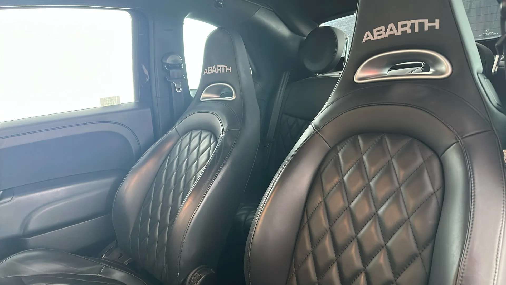 2021 ABARTH 595 2021 ABARTH 595